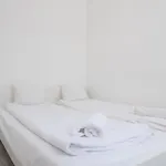 Standard Apartment *